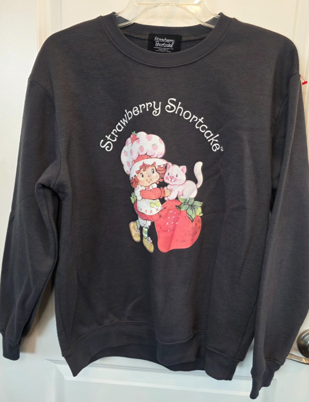 Strawberry Shortcake Retro Graphic Sweatshirt Women's S Gray Crewneck Pullover